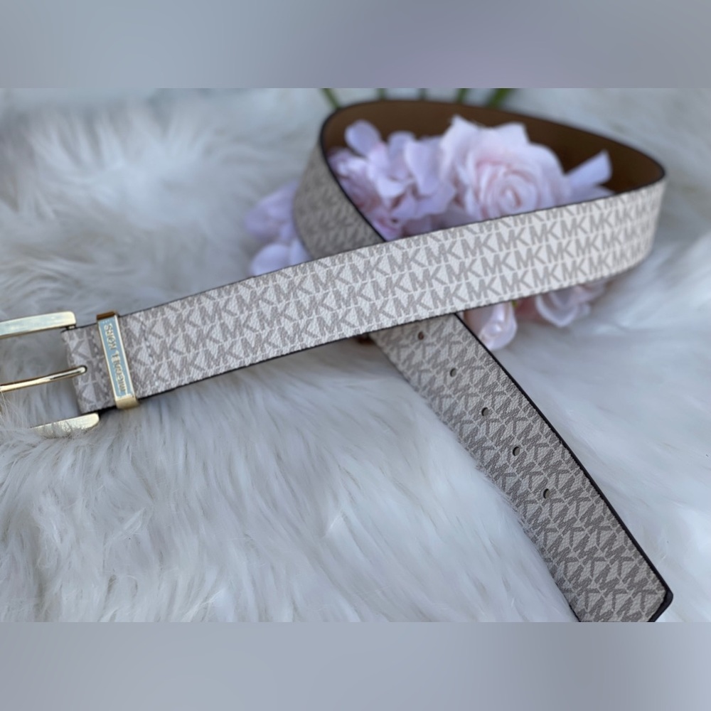 Michael Kors Women's Vanilla Faux Leather Belt - Picture 3 of 16